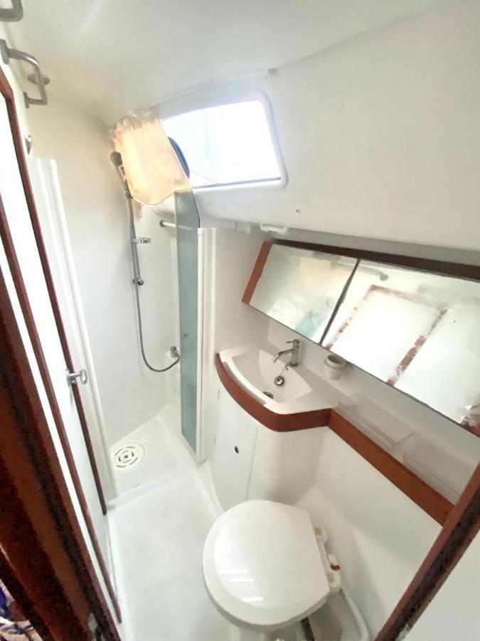Nuit Insolite Sur Un Voilier Linge Et Menage Inclus - Boat Paradise La Rochelle La Rochelle  Luaran gambar